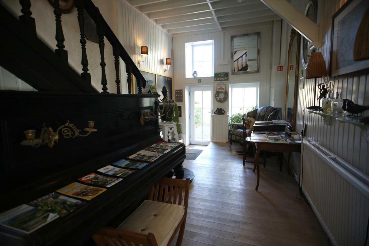 Barsy 34 Hotell Havelange Eksteriør bilde