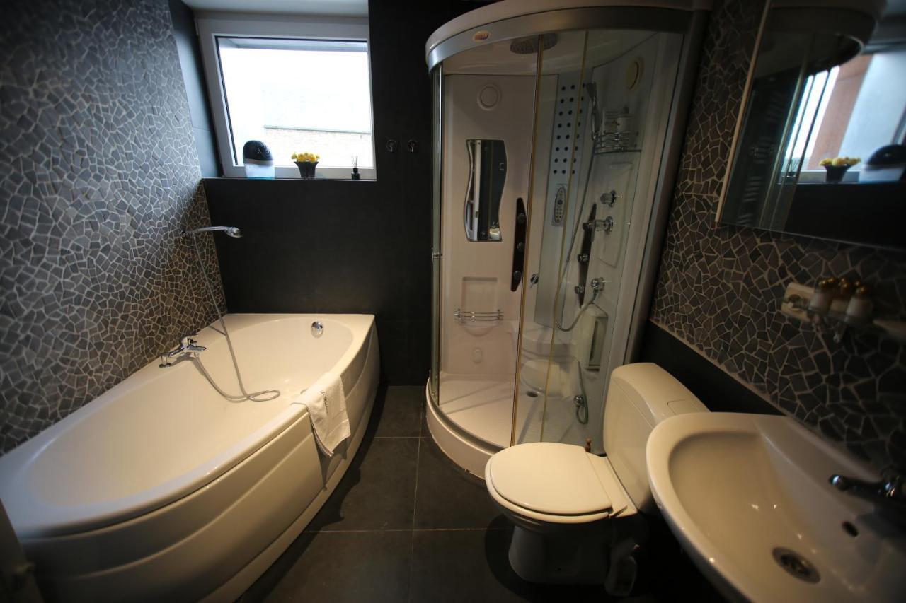 Barsy 34 Hotell Havelange Eksteriør bilde