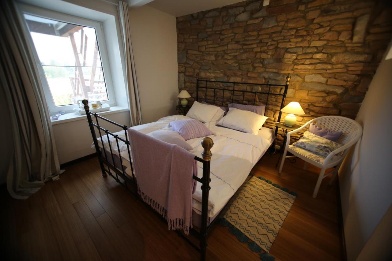 Barsy 34 Hotell Havelange Eksteriør bilde